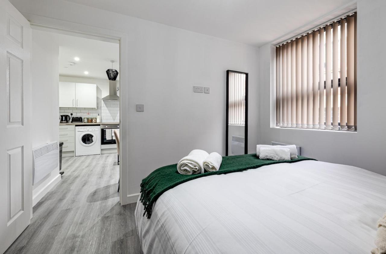 Апартаменты Cosy Modern Apt In Heart Of Stockport - Sleeps 4 Экстерьер фото