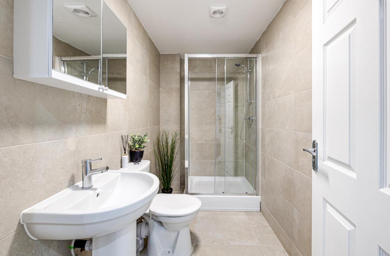 Апартаменты Cosy Modern Apt In Heart Of Stockport - Sleeps 4 Экстерьер фото