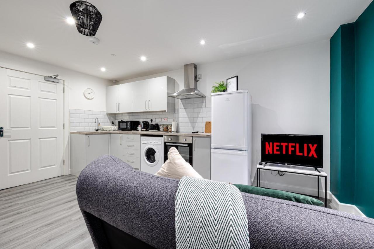 Апартаменты Cosy Modern Apt In Heart Of Stockport - Sleeps 4 Экстерьер фото