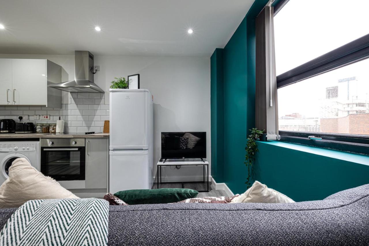 Апартаменты Cosy Modern Apt In Heart Of Stockport - Sleeps 4 Экстерьер фото