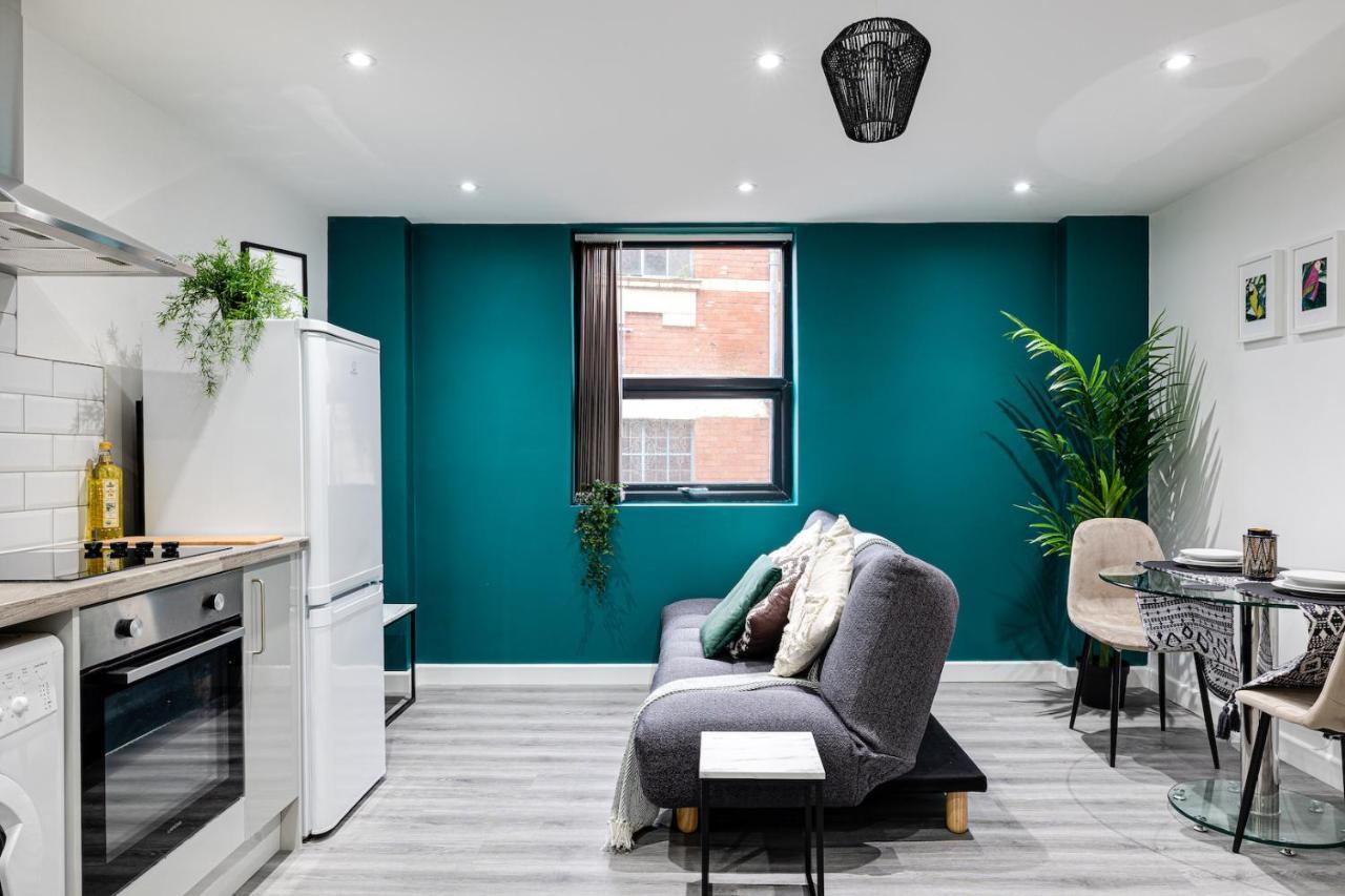 Апартаменты Cosy Modern Apt In Heart Of Stockport - Sleeps 4 Экстерьер фото