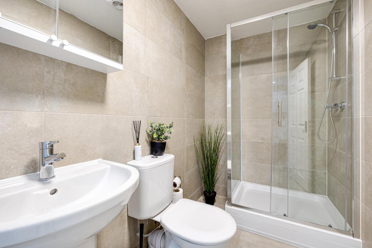 Апартаменты Cosy Modern Apt In Heart Of Stockport - Sleeps 4 Экстерьер фото