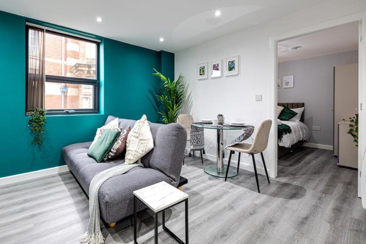 Апартаменты Cosy Modern Apt In Heart Of Stockport - Sleeps 4 Экстерьер фото